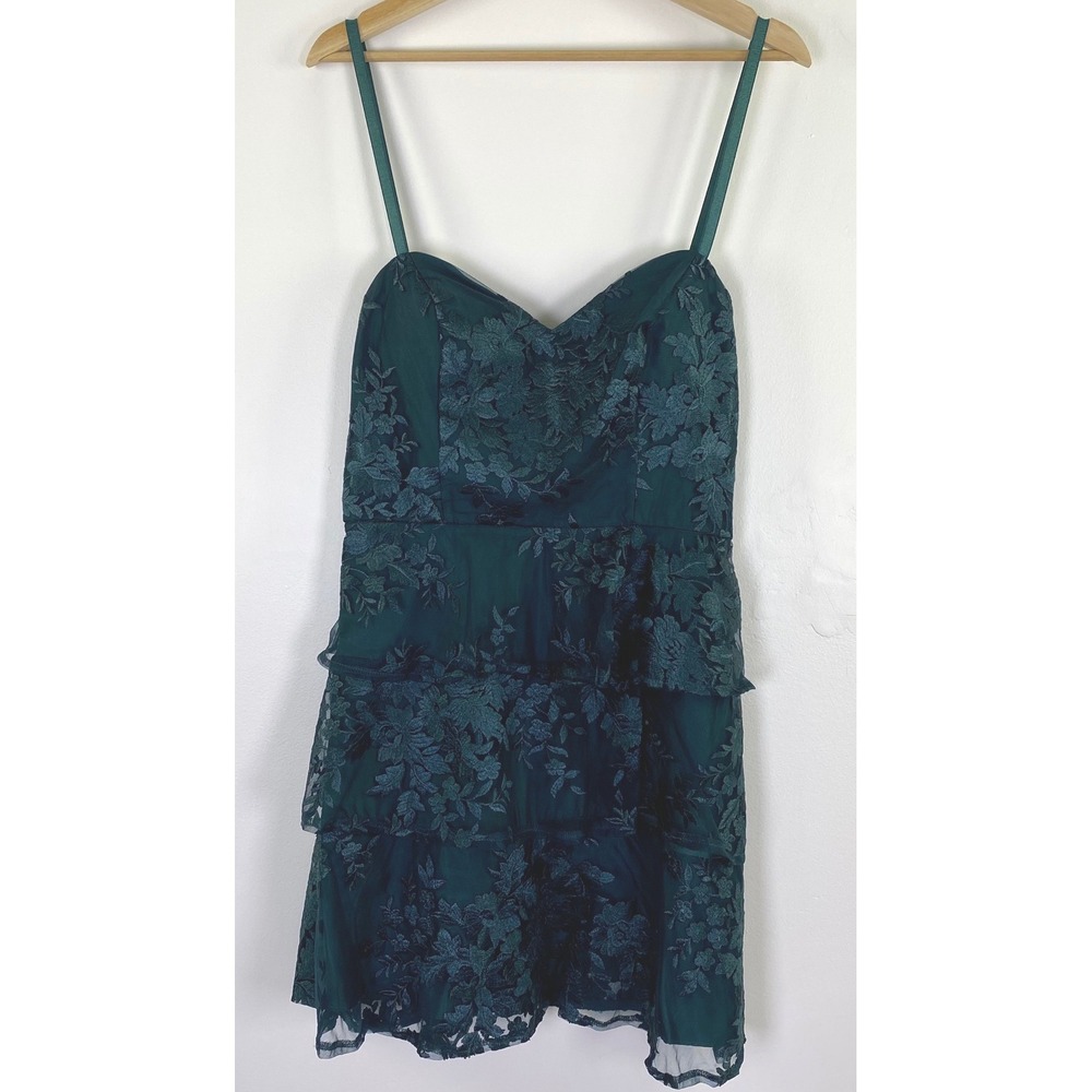 BCX Green Floral Embroidered Tiered Cocktail Dress Sz 11 Lace Mesh Holiday NWT